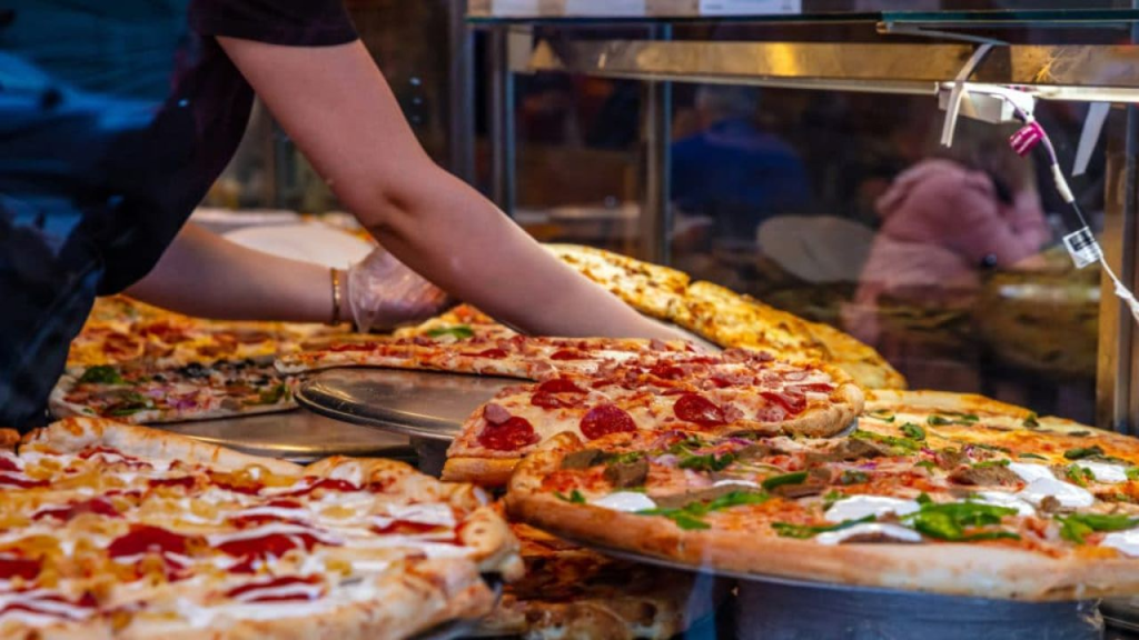 New York's Little Pizza Shop Has Been Recognized as the Best Pizza Shop!