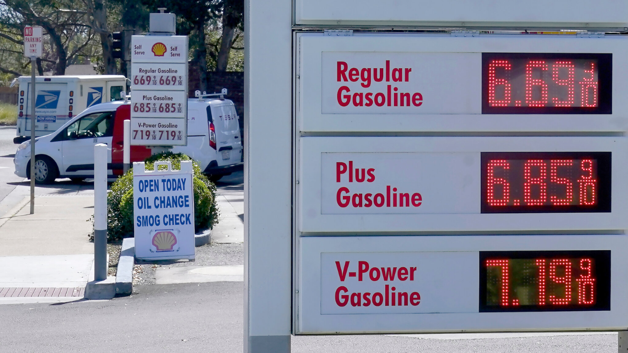 California Set for Lowest Gas Prices Since 2021 by Christmas!